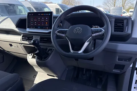 ML74TYV Volkswagen Crafter 2.0 TDI 140PS Commerce Plus High Roof Van Thumbnail #14
