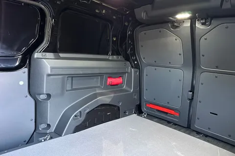 MF75FUB Volkswagen Id. Buzz Cargo 125kW Commerce 59kWh Auto Thumbnail #14