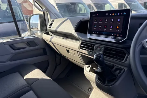 ML74TYV Volkswagen Crafter 2.0 TDI 140PS Commerce Plus High Roof Van Thumbnail #16