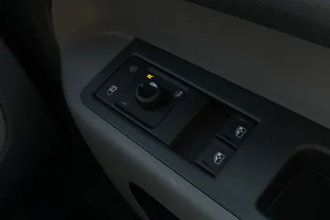 MF25JTZ Volkswagen Id. Buzz Cargo 210kW Commerce 79kWh Auto Thumbnail #18