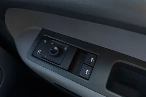 MF75FUB Volkswagen Id. Buzz Cargo 125kW Commerce 59kWh Auto Thumbnail #18