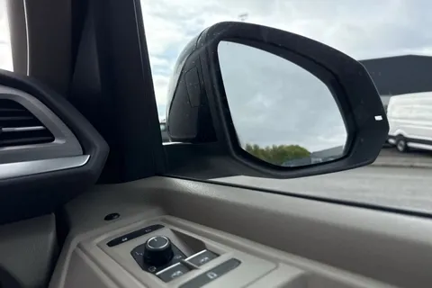 DG26BSU Volkswagen California Ocean T7 SWB 150 PS DSG - 19' Wheels /Del Mileage Thumbnail #21