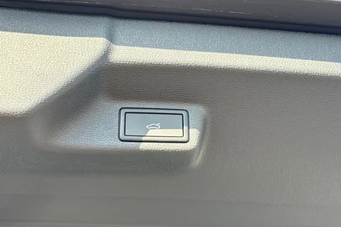 MF75FMG Volkswagen ID. Buzz 210kW Style Pro 86kWh 5dr LWB Auto [7 Seat] Thumbnail #26