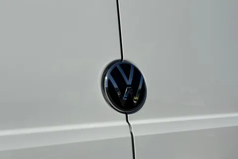 ML74TYV Volkswagen Crafter 2.0 TDI 140PS Commerce Plus High Roof Van Thumbnail #26