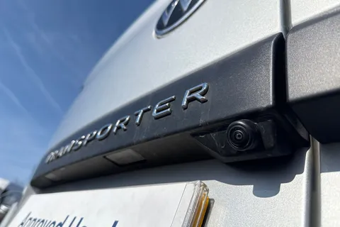 DG75BWK Volkswagen Transporter 2.0 TDI 110 Commerce Pro Van Thumbnail #31