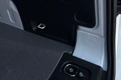 MF25JTZ Volkswagen Id. Buzz Cargo 210kW Commerce 79kWh Auto Thumbnail #30