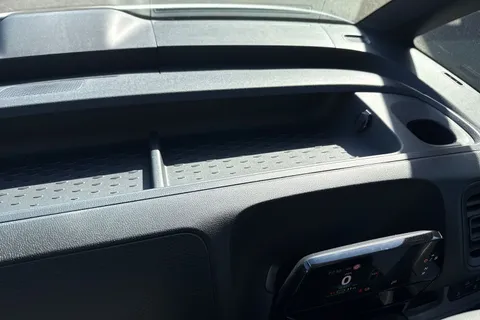 MF25JTZ Volkswagen Id. Buzz Cargo 210kW Commerce 79kWh Auto Thumbnail #34