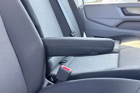 ML74TYV Volkswagen Crafter 2.0 TDI 140PS Commerce Plus High Roof Van Thumbnail #33