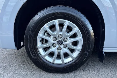 BV75OBW Volkswagen Transporter 2.0 TDI 110 Commerce Pro Van Thumbnail #12