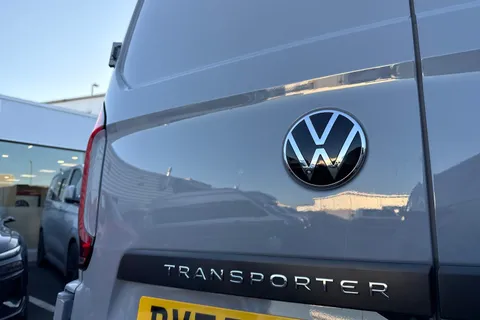 BV75OBW Volkswagen Transporter 2.0 TDI 110 Commerce Pro Van Thumbnail #26