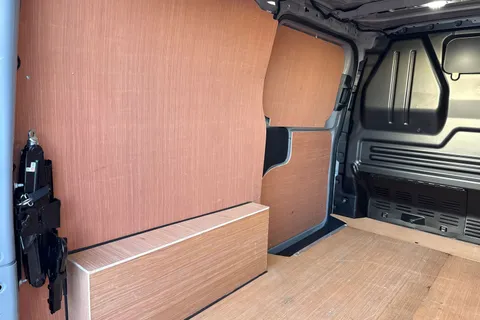 BV75OBW Volkswagen Transporter 2.0 TDI 110 Commerce Pro Van Thumbnail #28