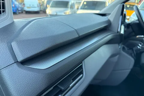 BV75OBW Volkswagen Transporter 2.0 TDI 110 Commerce Pro Van Thumbnail #36