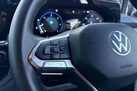 BV75OBW Volkswagen Transporter 2.0 TDI 110 Commerce Pro Van Thumbnail #42