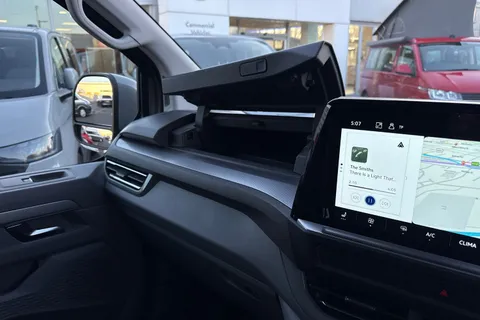 BV75OBW Volkswagen Transporter 2.0 TDI 110 Commerce Pro Van Thumbnail #50