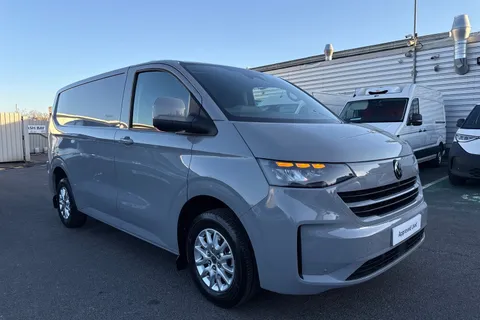 BV75OBW Volkswagen Transporter 2.0 TDI 110 Commerce Pro Van Thumbnail #58
