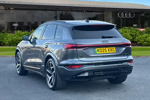 KO25XXG Audi Q6 E-Tron Q6 SUV Edition 1 e-tron quattro 285,00 kW Thumbnail #3