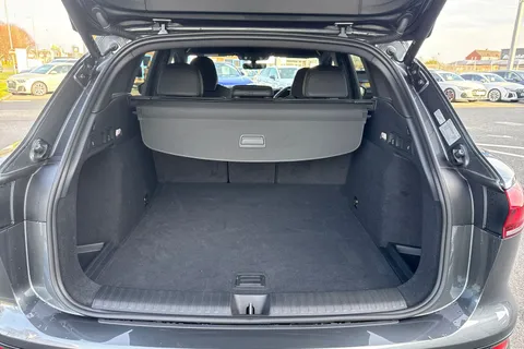 KO25XXG Audi Q6 E-Tron Q6 SUV Edition 1 e-tron quattro 285,00 kW Thumbnail #8