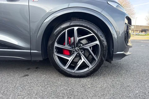 KO25XXG Audi Q6 E-Tron Q6 SUV Edition 1 e-tron quattro 285,00 kW Thumbnail #11