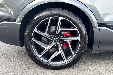 KO25XXG Audi Q6 E-Tron Q6 SUV Edition 1 e-tron quattro 285,00 kW Thumbnail #13