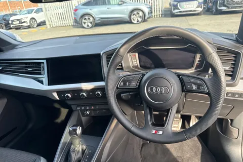 DG25WYS Audi A1 S line 30 TFSI  116 PS S tronic Thumbnail #19