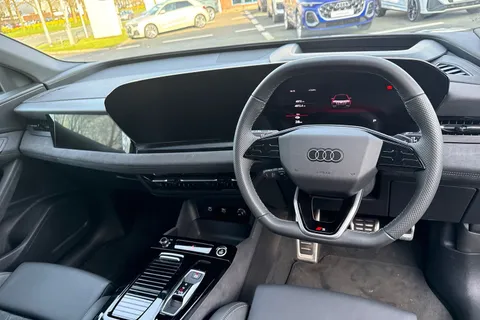 KO25XXG Audi Q6 E-Tron Q6 SUV Edition 1 e-tron quattro 285,00 kW Thumbnail #19