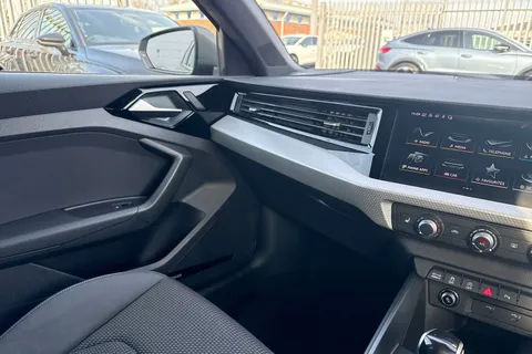 DG25WYS Audi A1 S line 30 TFSI  116 PS S tronic Thumbnail #21