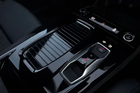 KO25XXG Audi Q6 E-Tron Q6 SUV Edition 1 e-tron quattro 285,00 kW Thumbnail #24