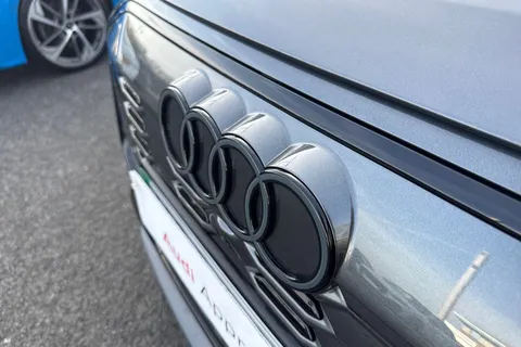 KO25XXG Audi Q6 E-Tron Q6 SUV Edition 1 e-tron quattro 285,00 kW Thumbnail #26