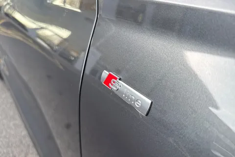 KO25XXG Audi Q6 E-Tron Q6 SUV Edition 1 e-tron quattro 285,00 kW Thumbnail #28