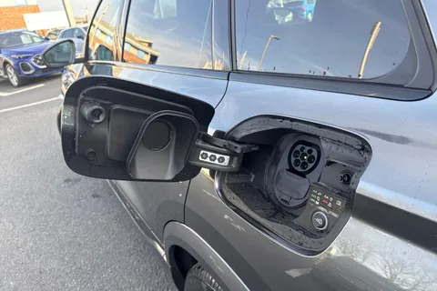 KO25XXG Audi Q6 E-Tron Q6 SUV Edition 1 e-tron quattro 285,00 kW Thumbnail #34