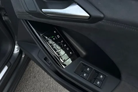 KO25XXG Audi Q6 E-Tron Q6 SUV Edition 1 e-tron quattro 285,00 kW Thumbnail #49