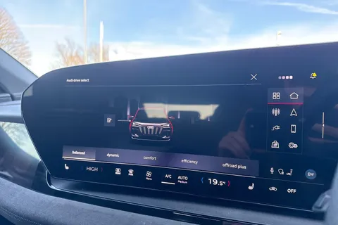 KO25XXG Audi Q6 E-Tron Q6 SUV Edition 1 e-tron quattro 285,00 kW Thumbnail #57