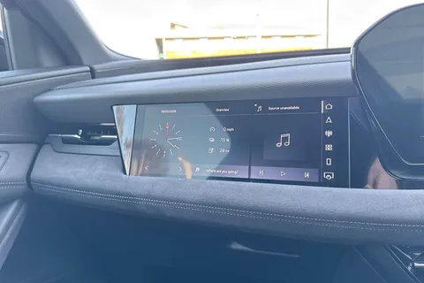 KO25XXG Audi Q6 E-Tron Q6 SUV Edition 1 e-tron quattro 285,00 kW Thumbnail #60