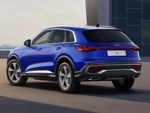  Audi Q5 2.0 TFSI S line Sportback S Tronic quattro Euro 6 (s/s) 5dr Thumbnail #3