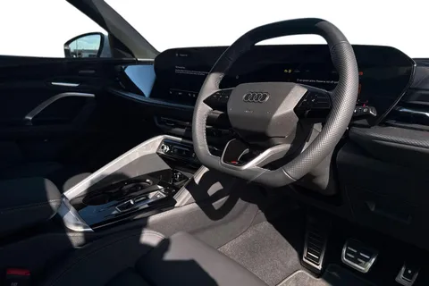Audi Q5 2.0 TDI S line S Tronic quattro Euro 6 (s/s) 5dr Thumbnail #14