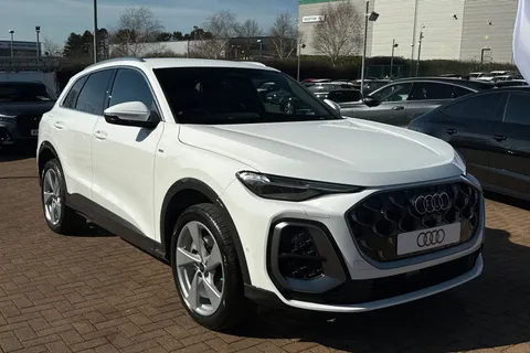 Audi Q5 2.0 TDI S line S Tronic quattro Euro 6 (s/s) 5dr Thumbnail #56