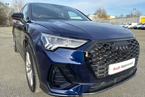 PK23WOD Audi Q3 Black Edition 35 TFSI  150 PS S tronic Thumbnail #10