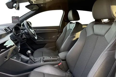 PK23WOD Audi Q3 Black Edition 35 TFSI  150 PS S tronic Thumbnail #17