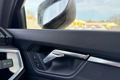 PK23WOD Audi Q3 Black Edition 35 TFSI  150 PS S tronic Thumbnail #22