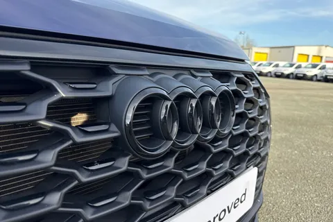 PK23WOD Audi Q3 Black Edition 35 TFSI  150 PS S tronic Thumbnail #29