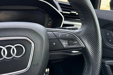 PK23WOD Audi Q3 Black Edition 35 TFSI  150 PS S tronic Thumbnail #43