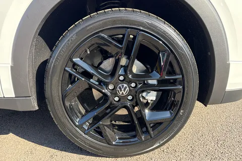  Volkswagen T-Cross 1.0 TSI Black Edition Euro 6 (s/s) 5dr Thumbnail #10