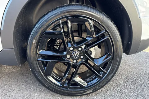  Volkswagen T-Cross 1.0 TSI Black Edition Euro 6 (s/s) 5dr Thumbnail #12