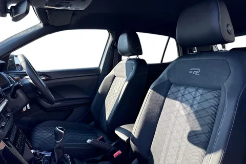  Volkswagen T-Cross 1.0 TSI Black Edition Euro 6 (s/s) 5dr Thumbnail #16