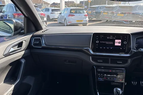  Volkswagen T-Cross 1.0 TSI Black Edition Euro 6 (s/s) 5dr Thumbnail #20