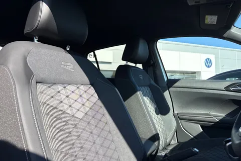  Volkswagen T-Cross 1.0 TSI Black Edition Euro 6 (s/s) 5dr Thumbnail #24