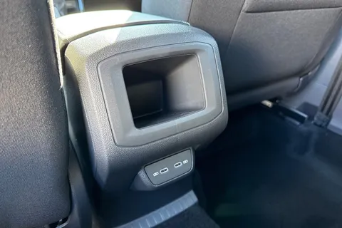  Volkswagen T-Cross 1.0 TSI Black Edition Euro 6 (s/s) 5dr Thumbnail #36