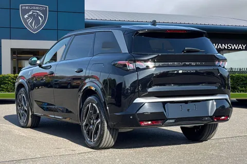  PEUGEOT E-5008 73kWh GT Auto 5dr Thumbnail #3