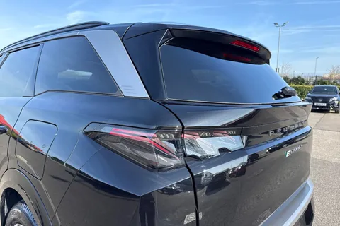  PEUGEOT E-5008 73kWh GT Auto 5dr Thumbnail #34