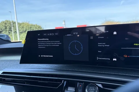  PEUGEOT E-5008 73kWh GT Auto 5dr Thumbnail #48